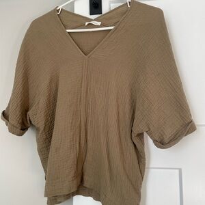 Neuflora Olive Cotton Gauze V-neck